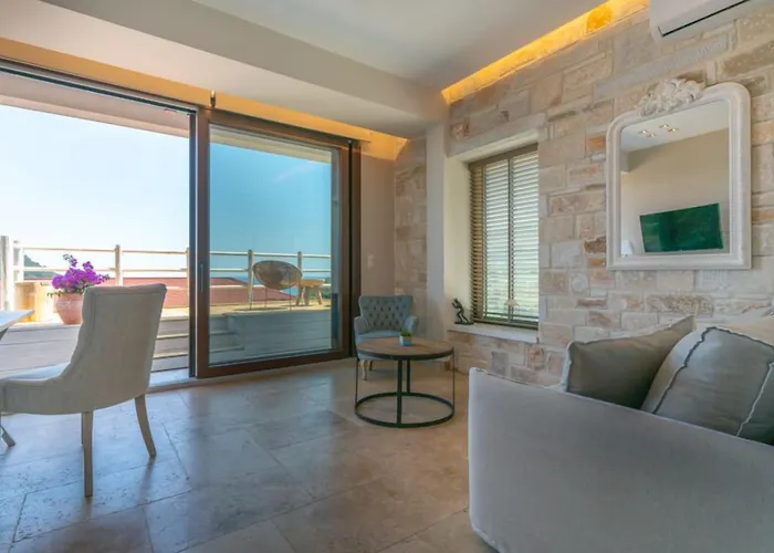 アパートホテル Agorastos コイニラ