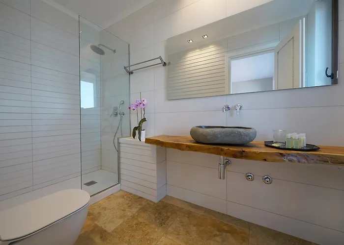 アパートホテル Agorastos 3*