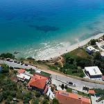 מלון דירות Agorastos 3*