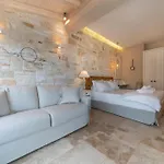 Agorastos קואינירה